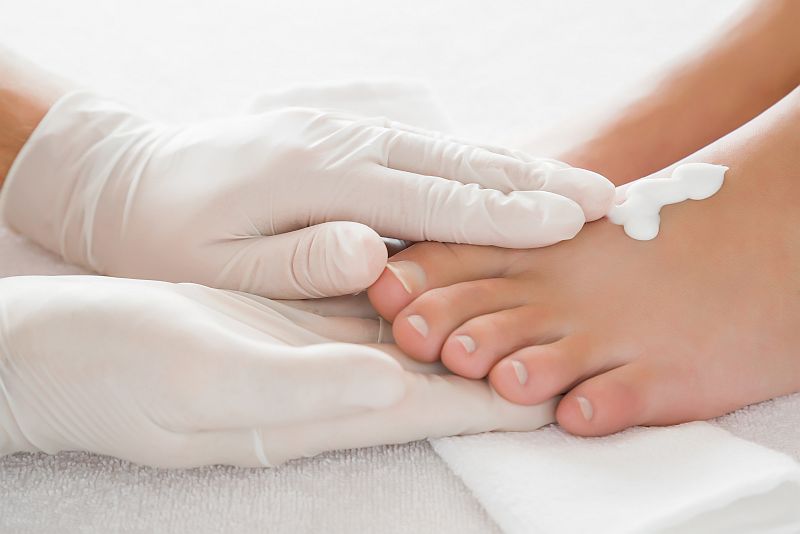 Medizinische-Fußpflege-Fuß-Behandlung